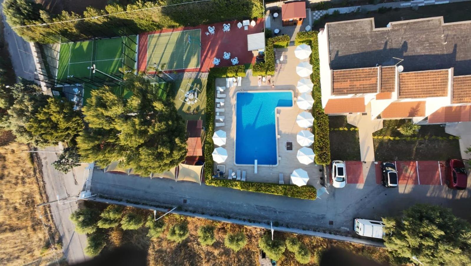 Residence Sunbeam Leporano Buitenkant foto